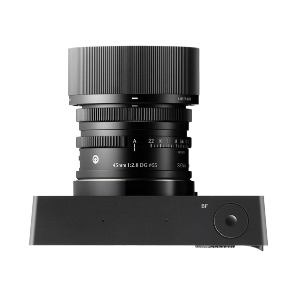 ※使用例です。レンズは付属しません。